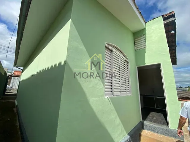 Casa com 242m² 2 quartos e 1 banheiro, para alugar, no bairro Parque dos Municípios I em Guaxupé