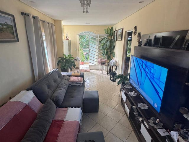 Casa 4 quartos e 2 banheiros, à venda, no bairro São Cosme de Baixo (São Benedito) em Santa Luzia