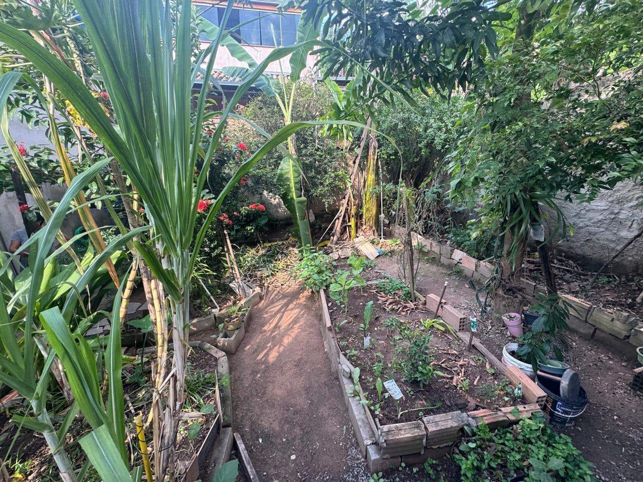Casa à venda com 4 quartos, 360m² - Foto 34