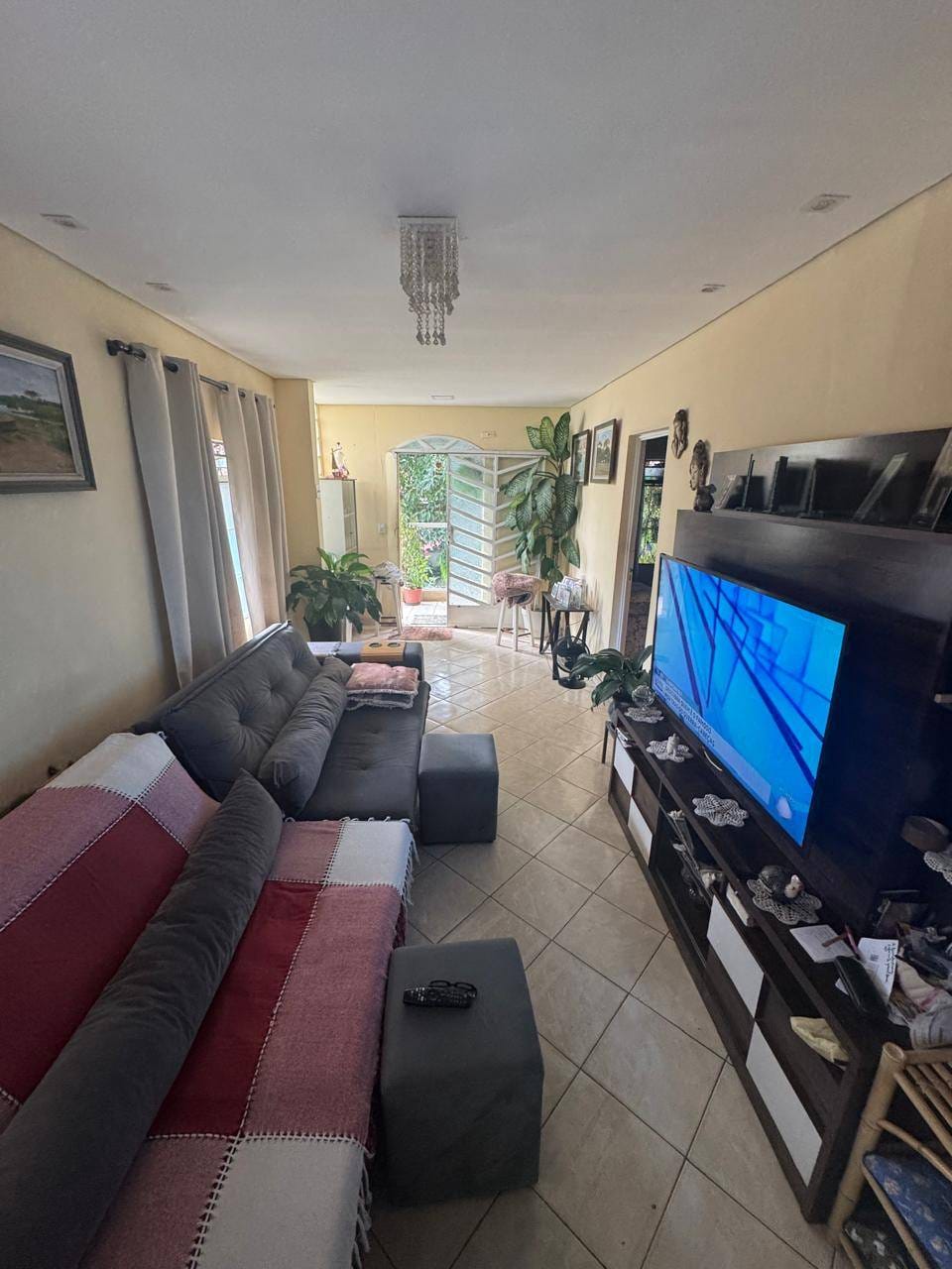 Casa à venda com 4 quartos, 360m² - Foto 1