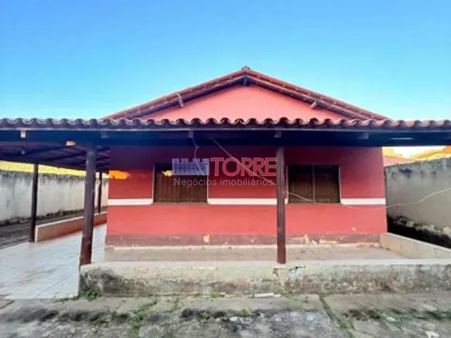 Casa 3 quartos e 3 banheiros, à venda, no bairro Nossa Senhora da Vitória em Ilhéus