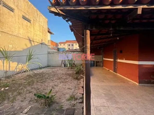 Casa 3 quartos e 3 banheiros, à venda, no bairro Nossa Senhora da Vitória em Ilhéus
