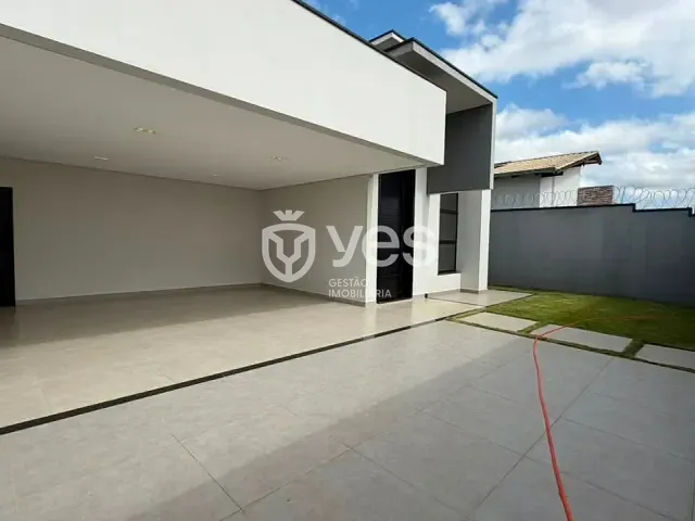 Casa 3 quartos e 2 banheiros, à venda, no bairro Loteamento Fenícia em Araxá