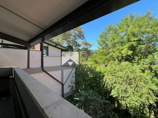 Casa com 770m² 4 quartos e 3 banheiros, para alugar, no bairro São Francisco em Niterói