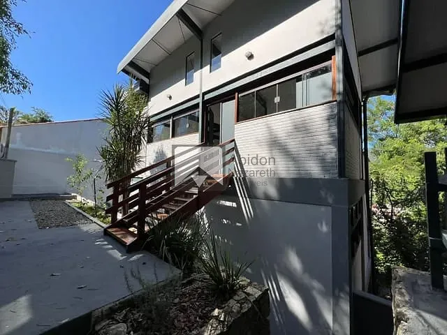 Casa com 770m² 4 quartos e 3 banheiros, para alugar, no bairro São Francisco em Niterói