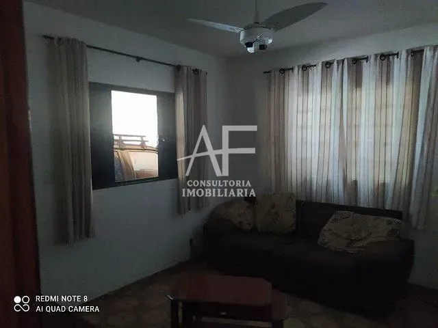 Casa com 250m² 6 quartos e 2 banheiros, à venda, no bairro Flor Do Vale em Tremembé