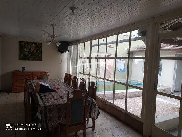 Casa com 250m² 6 quartos e 2 banheiros, à venda, no bairro Flor Do Vale em Tremembé