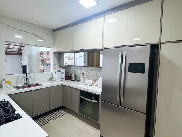 Casa com 122m² 3 quartos e 3 banheiros, à venda, no bairro Lagoa em Macaé