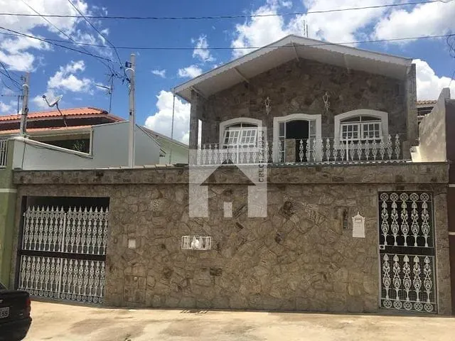 Casa com 250m² 3 quartos e 4 banheiros, à venda, no bairro Jardim Tannus em Jundiaí