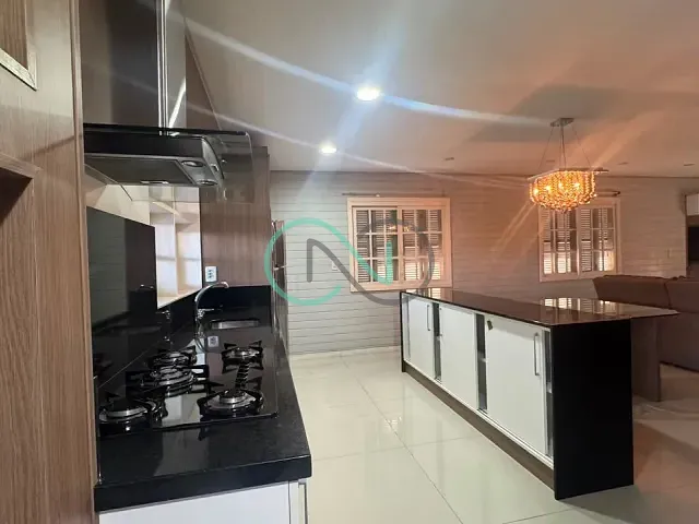 Casa com 650m² 4 quartos e 4 banheiros, à venda ou para alugar, no bairro Oeste em Sapiranga