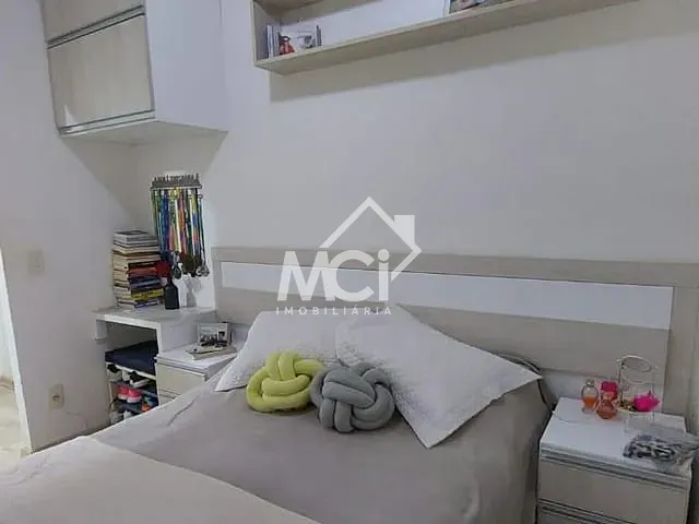 Casa 2 quartos e 2 banheiros, à venda, no bairro Três Vendas em Pelotas