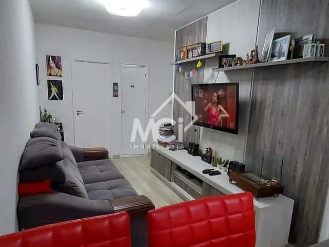 Casa 2 quartos e 2 banheiros, à venda, no bairro Três Vendas em Pelotas