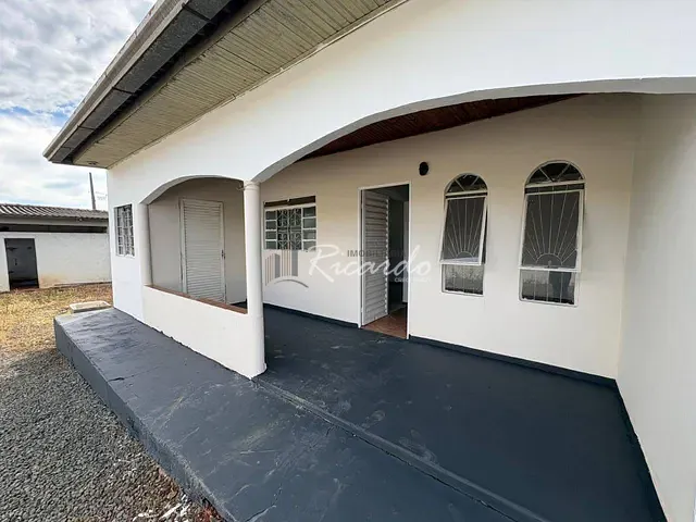 Casa com 360m² 2 quartos e 1 banheiro, à venda, no bairro Jardim Panorama em Arapongas