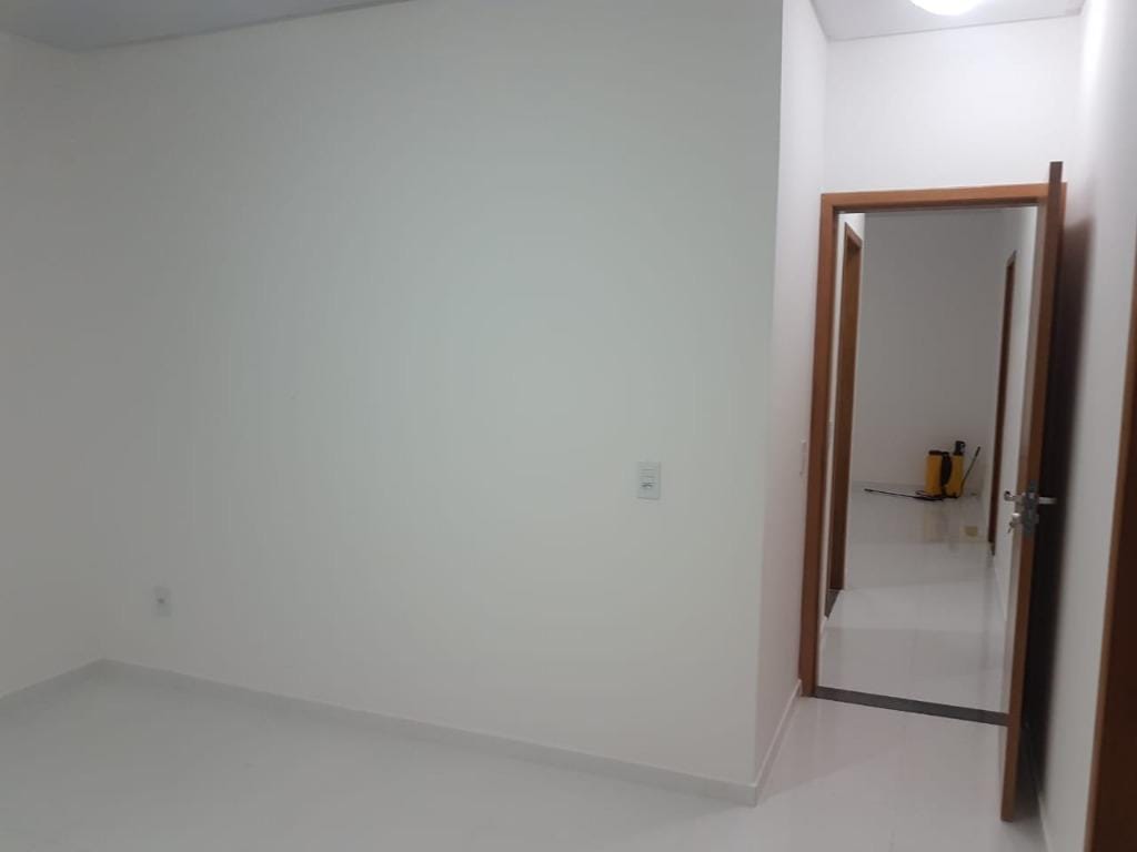 Casa à venda com 2 quartos, 62m² - Foto 13