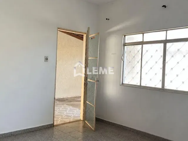 Casa com 154m² 3 quartos e 1 banheiro, à venda, no bairro Núcleo Habitacional Nenê Pereira Lima em Mococa