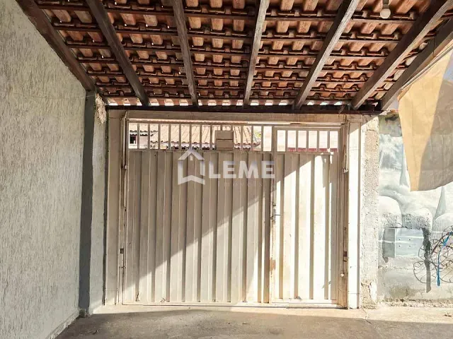 Casa com 154m² 3 quartos e 1 banheiro, à venda, no bairro Núcleo Habitacional Nenê Pereira Lima em Mococa