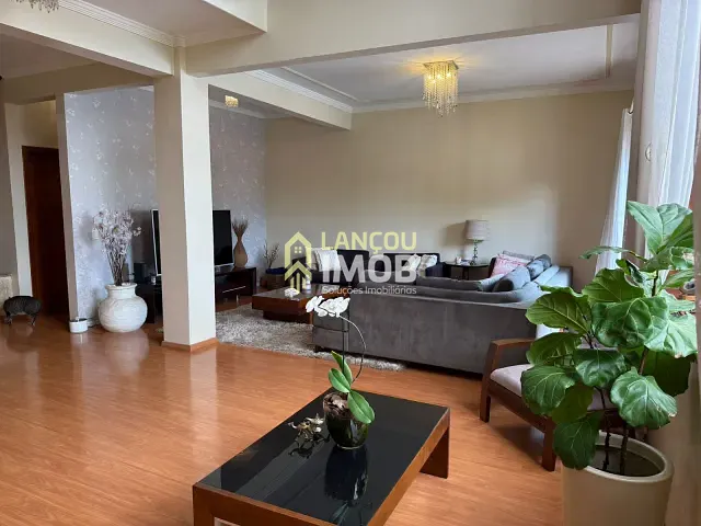 Casa 4 quartos e 4 banheiros, à venda ou para alugar, no bairro Jardim das Samambaias em Jundiaí