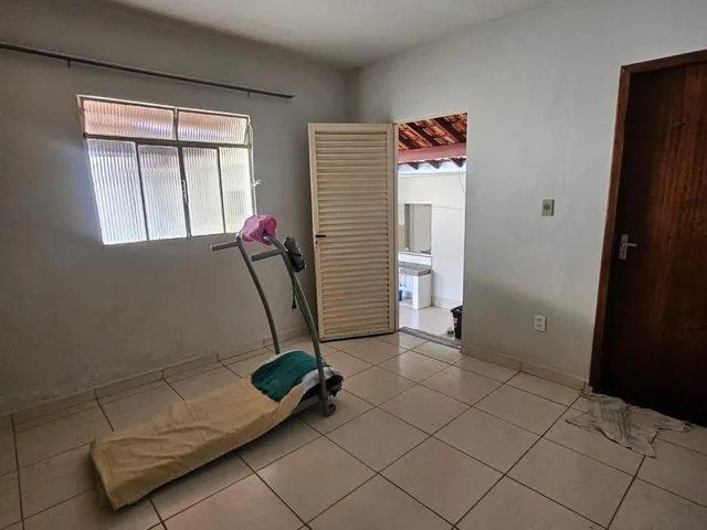 Foto do Casa - Casa com 4 dormitórios para locação, por R$ 2.800,00/mês – Santa Terezinha - Lavras/MG | Burgarelli Imóveis