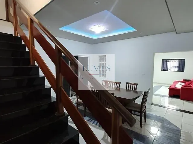 Casa 3 quartos e 3 banheiros, à venda, no bairro Parque Novo Mundo em Americana