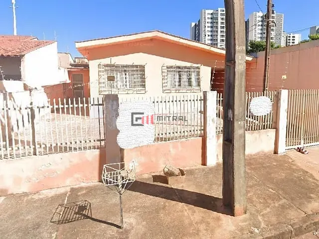 Casa com 374m², à venda, no bairro Vila Santa Terezinha em Londrina