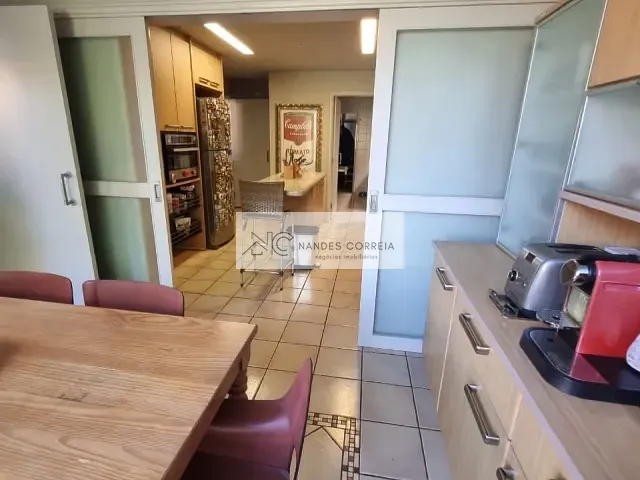 Casa 4 quartos e 4 banheiros, à venda, no bairro Gleba Fazenda Palhano em Londrina