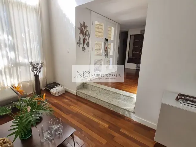 Casa 4 quartos e 4 banheiros, à venda, no bairro Gleba Fazenda Palhano em Londrina