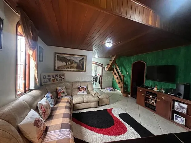 Casa com 150m² 2 quartos e 1 banheiro, à venda, no bairro Jardim Santa Lídia em Mauá