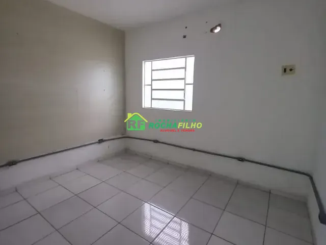 Casa com 300m², para alugar, no bairro Ilhotas em Teresina