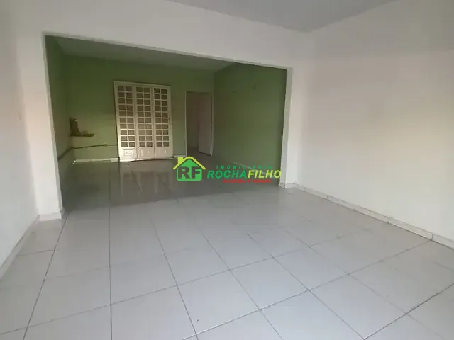 Casa com 300m², para alugar, no bairro Ilhotas em Teresina