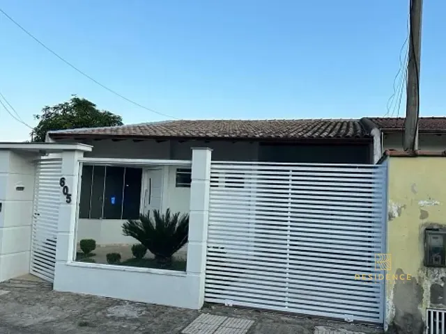 Casa 3 quartos e 2 banheiros, à venda, no bairro São Luiz em Volta Redonda
