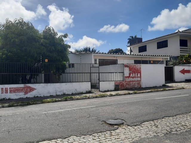 Casa com 720m² 3 quartos e 3 banheiros, à venda, no bairro Estados em João Pessoa