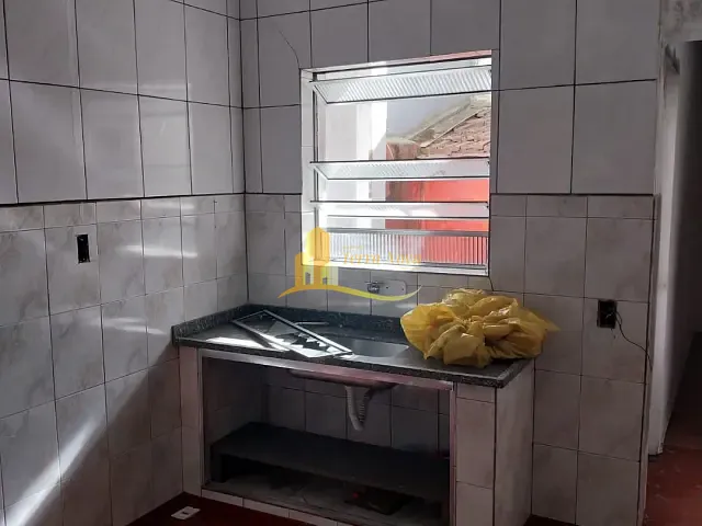 Casa para alugar, no bairro Itaquera em São Paulo