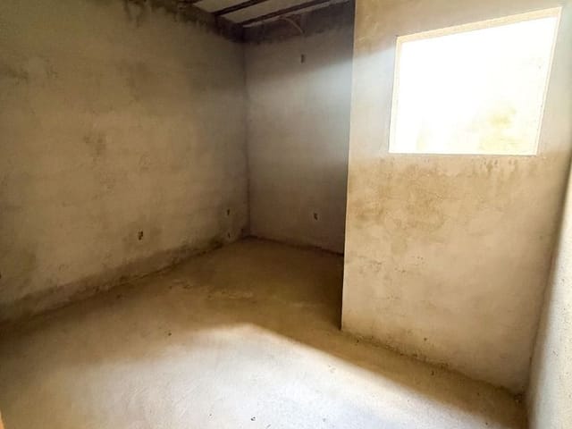 Casa com 100m² 2 quartos e 2 banheiros, à venda, no bairro Lagoa em Macaé