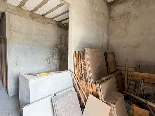 Casa com 100m² 2 quartos e 2 banheiros, à venda, no bairro Lagoa em Macaé