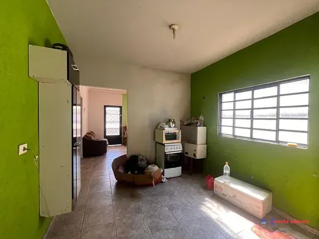 Casa com 400m² 2 quartos e 1 banheiro, à venda, no bairro Interlagos em Três Lagoas