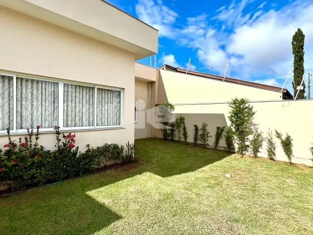 Casa com 600m² 3 quartos e 3 banheiros, à venda, no bairro Vila Neves em Rolândia