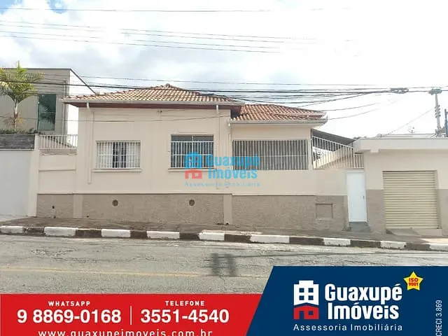 Casa com 180m², para alugar, no bairro centro em GUAXUPÉ