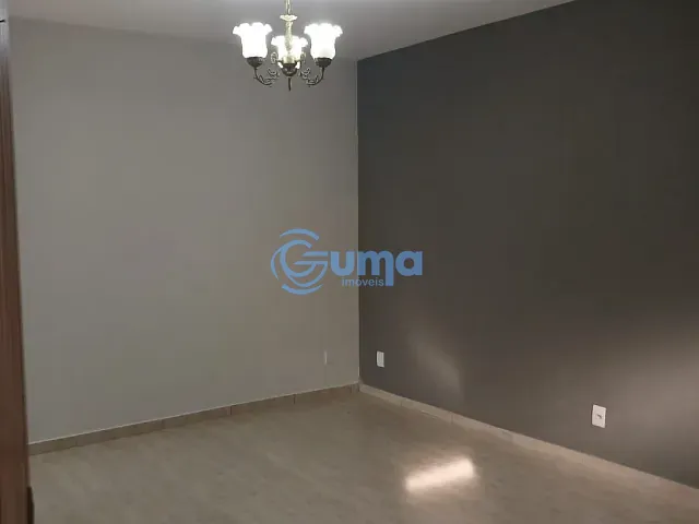 Casa com 217m² 3 quartos e 3 banheiros, à venda, no bairro Vila Batista em Bragança Paulista