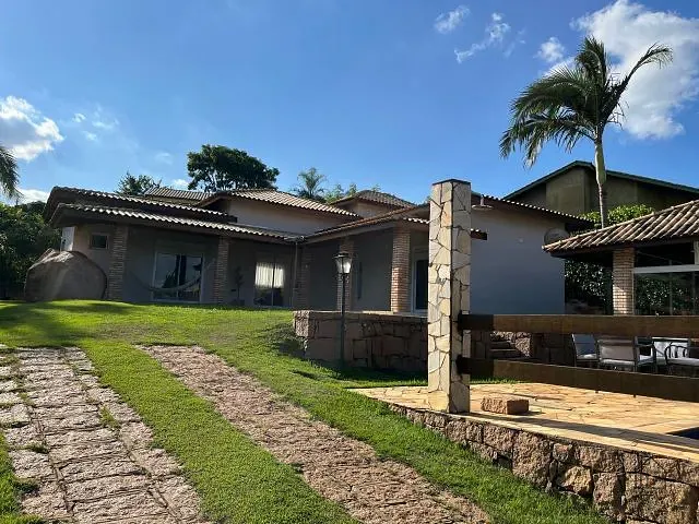 Casa 4 quartos e 3 banheiros, à venda ou para alugar, no bairro Morro Alto em Itupeva