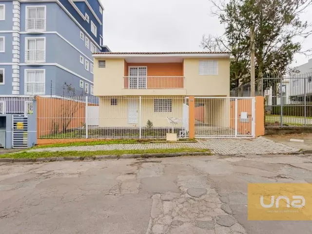 Casa com 215m² 3 quartos e 2 banheiros, para alugar, no bairro Uberaba em Curitiba