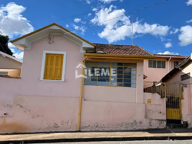 Casa com 451m² 2 quartos e 2 banheiros, à venda, no bairro Mocoquinha em Mococa
