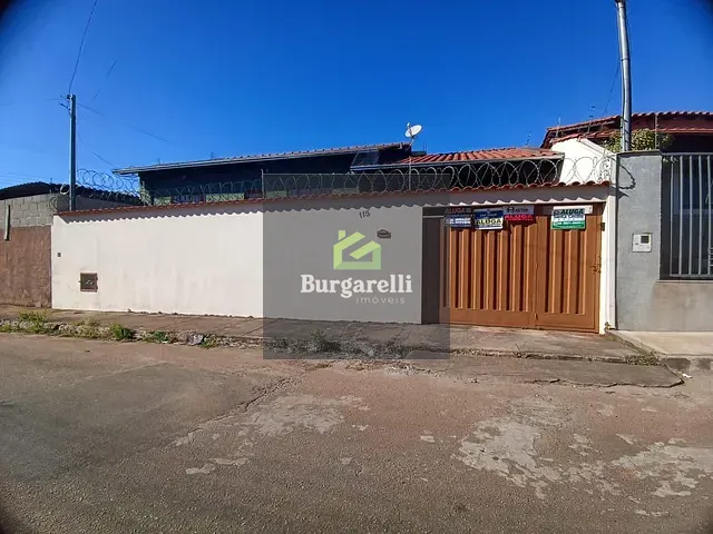 Casa 2 quartos e 1 banheiro, para alugar, no bairro Jardim América em Lavras