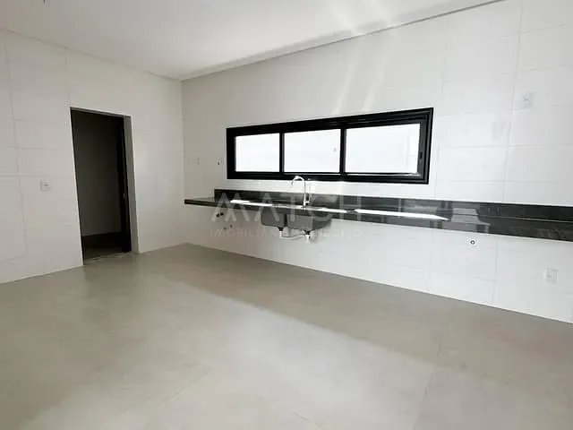 Casa com 501m² 5 quartos e 7 banheiros, à venda, no bairro Loteamento Alphaville Residencial em Goiânia