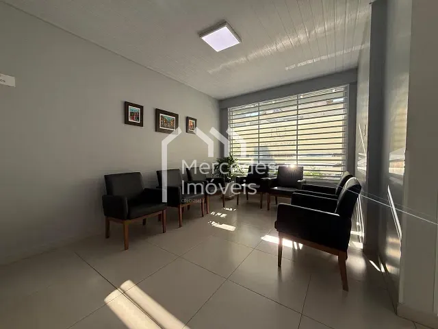 Casa com 300m², para alugar, no bairro Centro em Itajaí