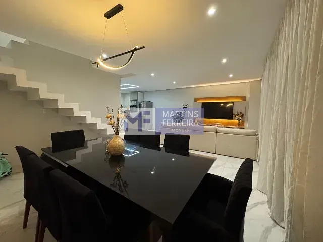 Casa com 214m² 4 quartos e 5 banheiros, à venda, no bairro Vargem Pequena em Rio de Janeiro