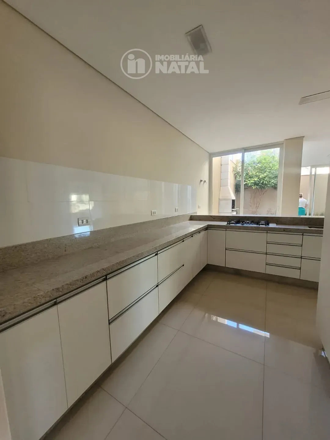 Casa, 4 quartos, 300 m² - Foto 4