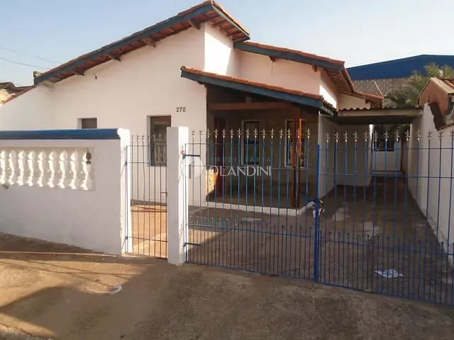 Casa com 300m² 2 quartos e 2 banheiros, à venda, no bairro Itamaraty em Artur Nogueira