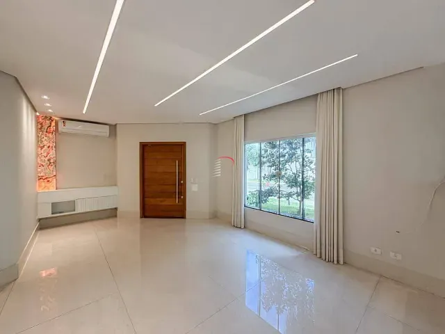 Casa com 379m² 5 quartos e 5 banheiros, à venda, no bairro Aragarça em Londrina