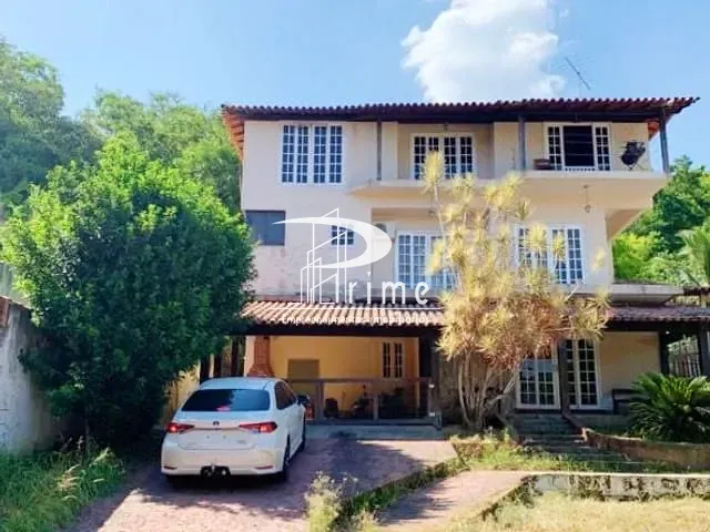 Casa com 750m² 6 quartos e 6 banheiros, à venda, no bairro Itaipu em Niterói