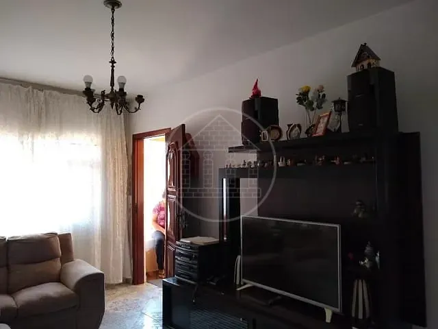 Casa com 250m² 3 quartos e 1 banheiro, à venda, no bairro Loteamento Parque Sao Paulo em Embu-Guaçu